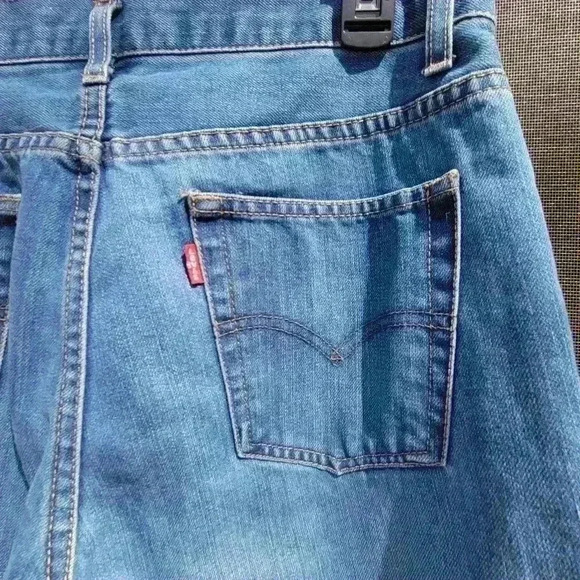 STUNNING LEVI'S WOMENS 505 REGULAR JEANS SZ 20 REG W30 x L30" Medium Wash - Picture 7 of 10